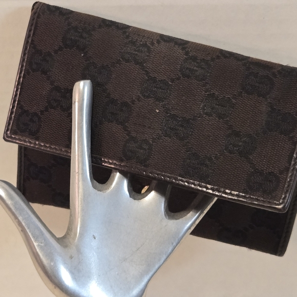 Gucci Brown GG Patterned Wallet - Picture 15 of 15